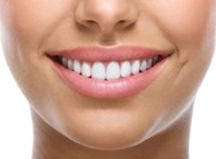Aumento de labios con ácido hialurónico Clinica dermatologica
